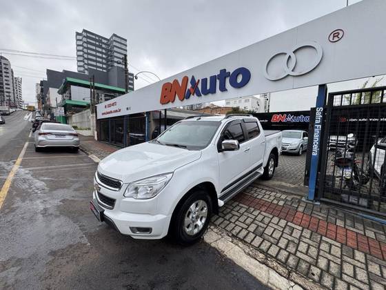 CHEVROLET S10 2.5 LTZ 4X4 CD 16V FLEX 4P MANUAL CHEVROLET S10 2.5 LTZ 4X4 CD 16V FLEX 4P MANUAL